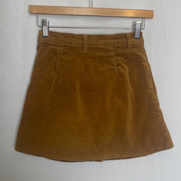 Brandy Melville Velvet Button Front Mini Skirt Size S Brown Preppy Academia - Picture 3 of 9